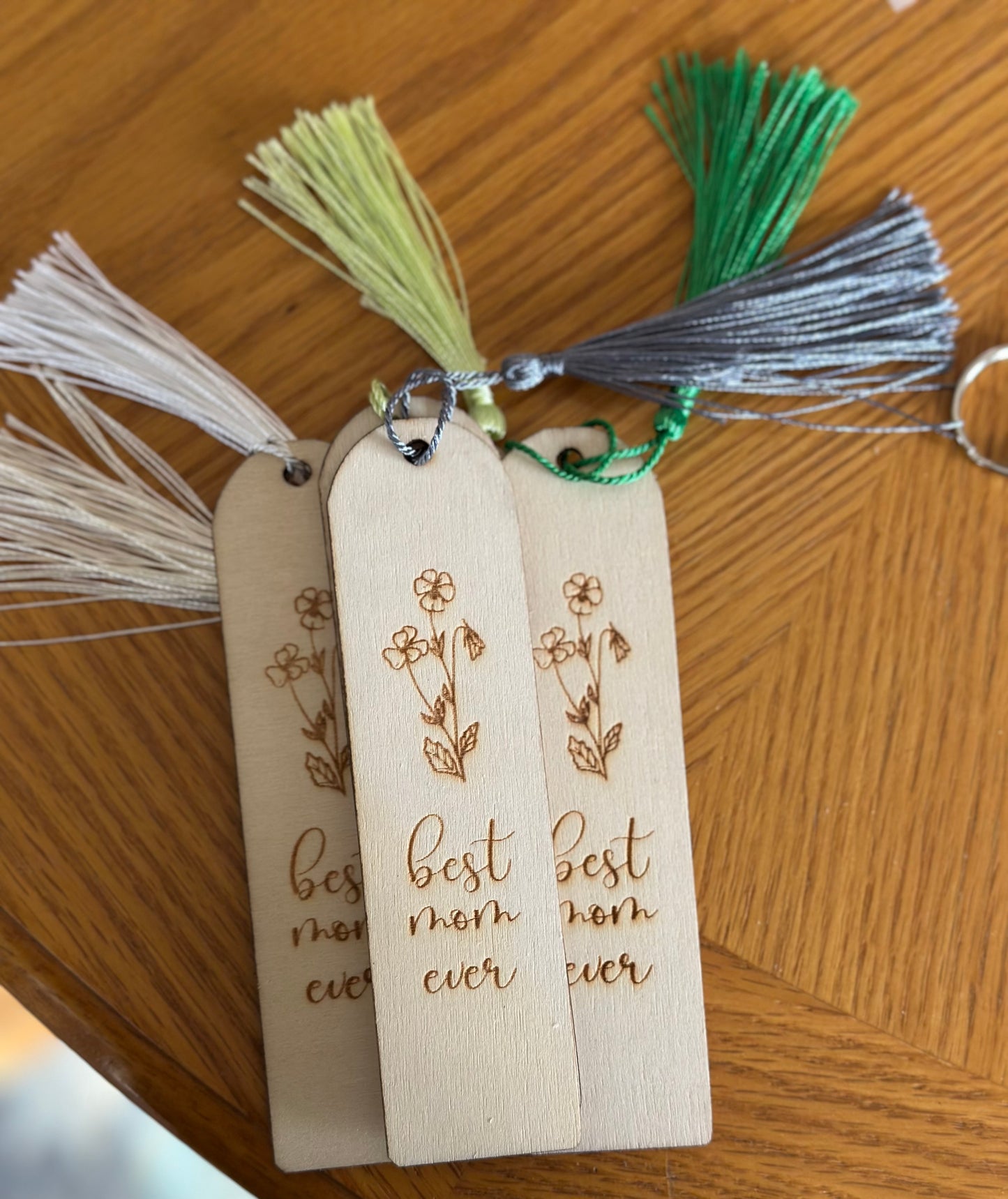 Best mom ever bookmark w/tassel